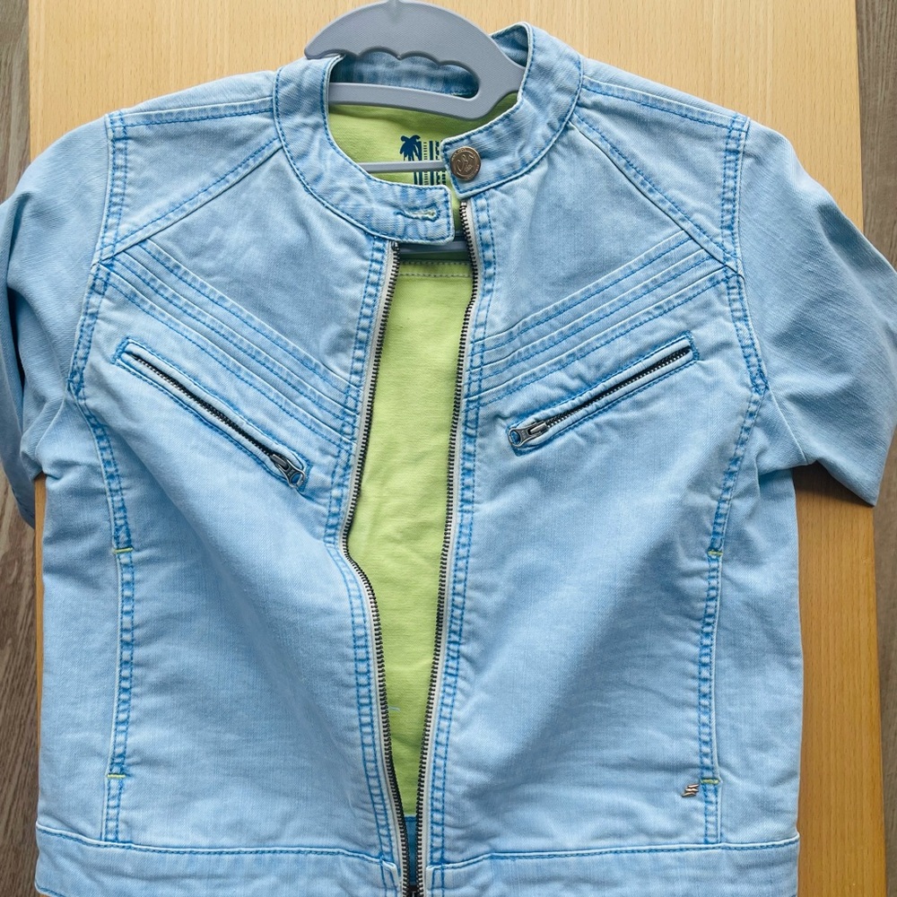 Girls jean jacket for girls in Euro 14 for ages 12-14
